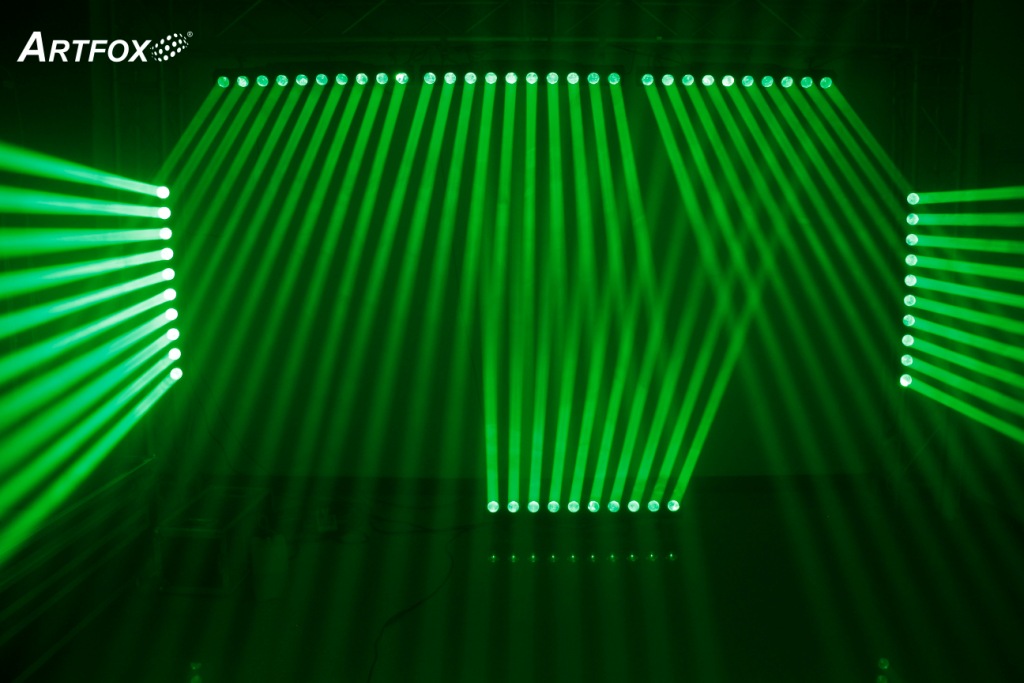 Led Effect Light:10x30w RGBW LEDs, 1.5° beam angle